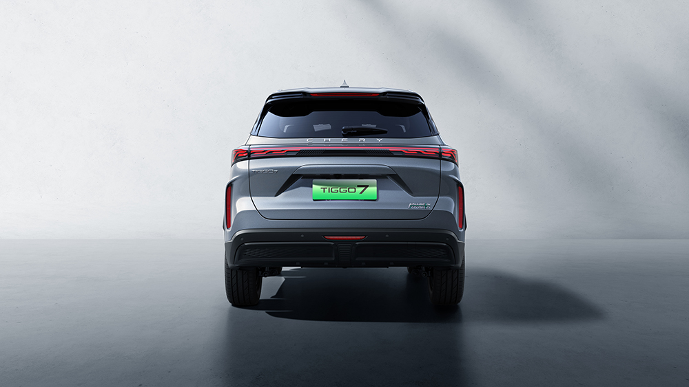 Chery Tiggo 7 PHEV skats no aizmugures