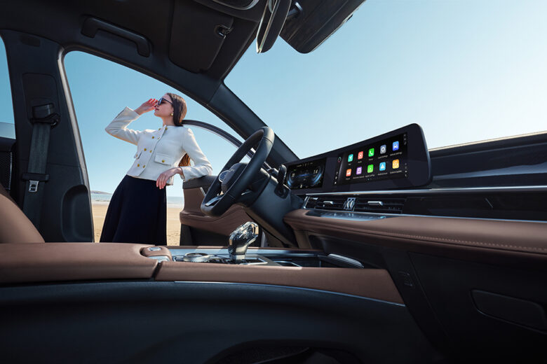 Chery Tiggo 7 PHEV skats no iekšpuses
